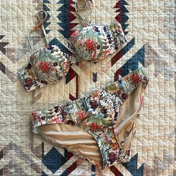 J. Crew Floral Bikini - 34A - Picture 1 of 4